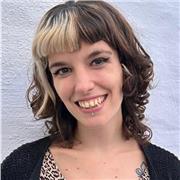 Profesora de Latín, Griego, Literatura, Idiomas, Historia y cualquier asignatura enfocada a las Humanidades y las Letras. Presencial en Sevilla y on-line